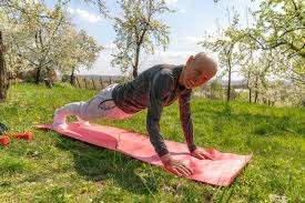 德扑锦标赛：筹码压力对决策质量的影响。（德扑锦标赛：筹码压力如何塑造决策质量）