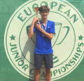 更加凸显了 更加凸显了