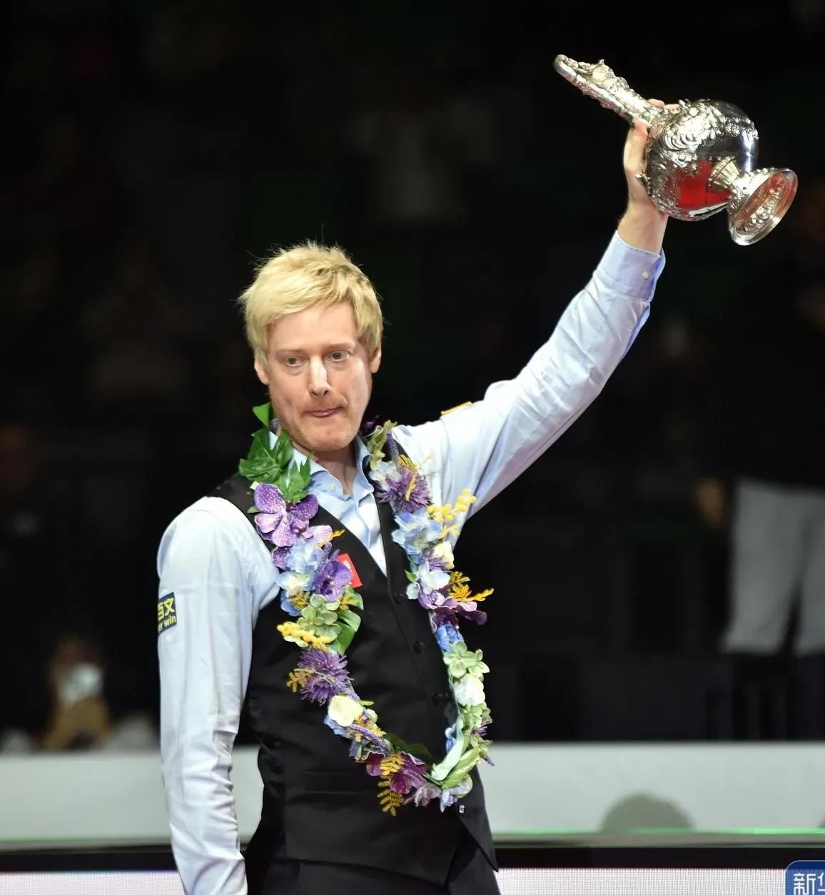 表现中规中 表现中规中