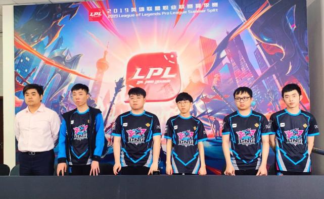 游泳世界的 游泳世界的